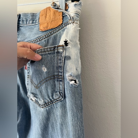 Levi’s 501 Straight Leg Very Distressed Worn-In Jeans Made In Haiti Size W33xL34 - Picture 8 of 14